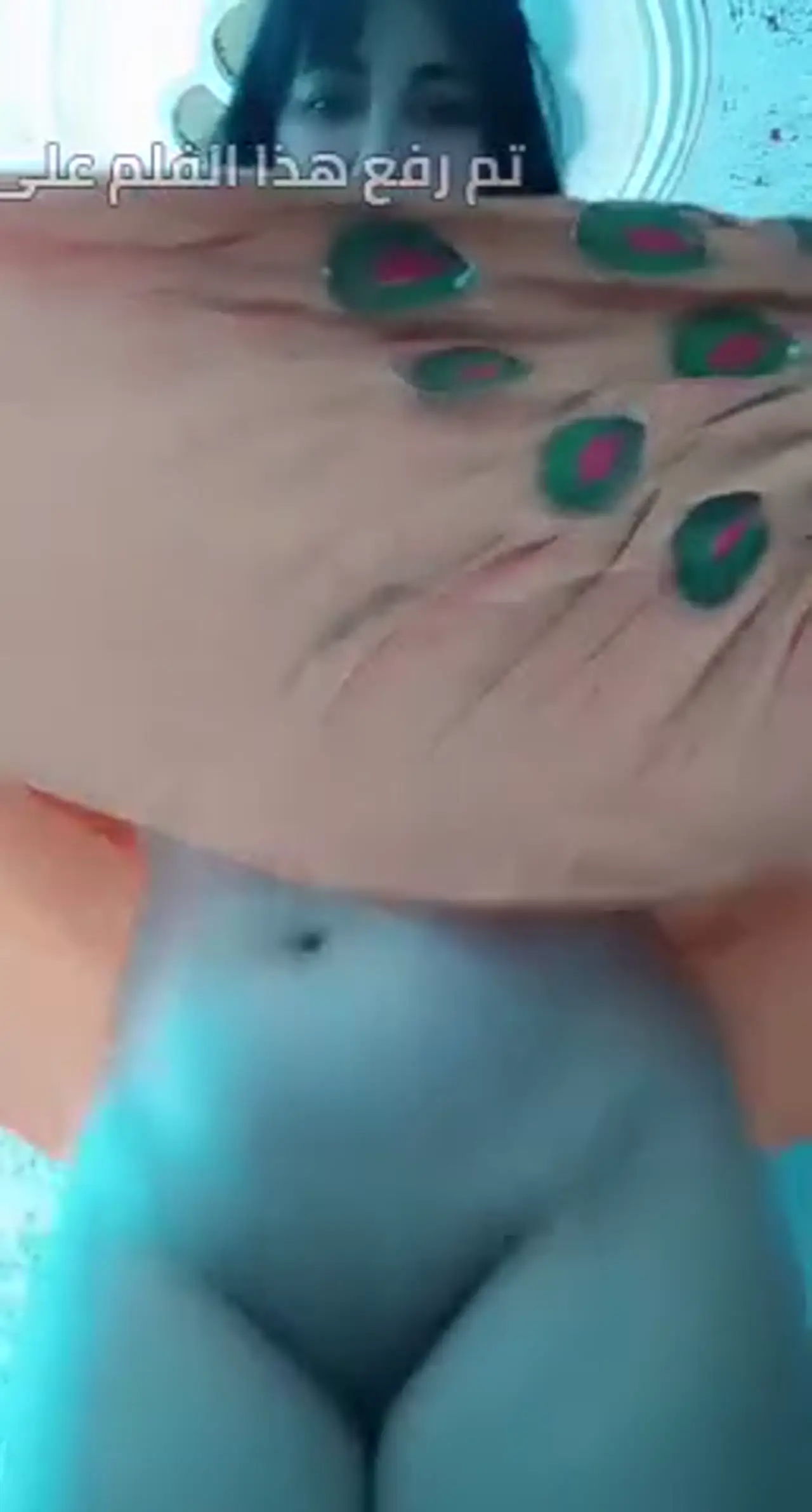 شابة عربية بجسم خيالي ترقص وتهز طيزها الكبيرة - نودز ساخن تحليل صورة سكس مثير 6