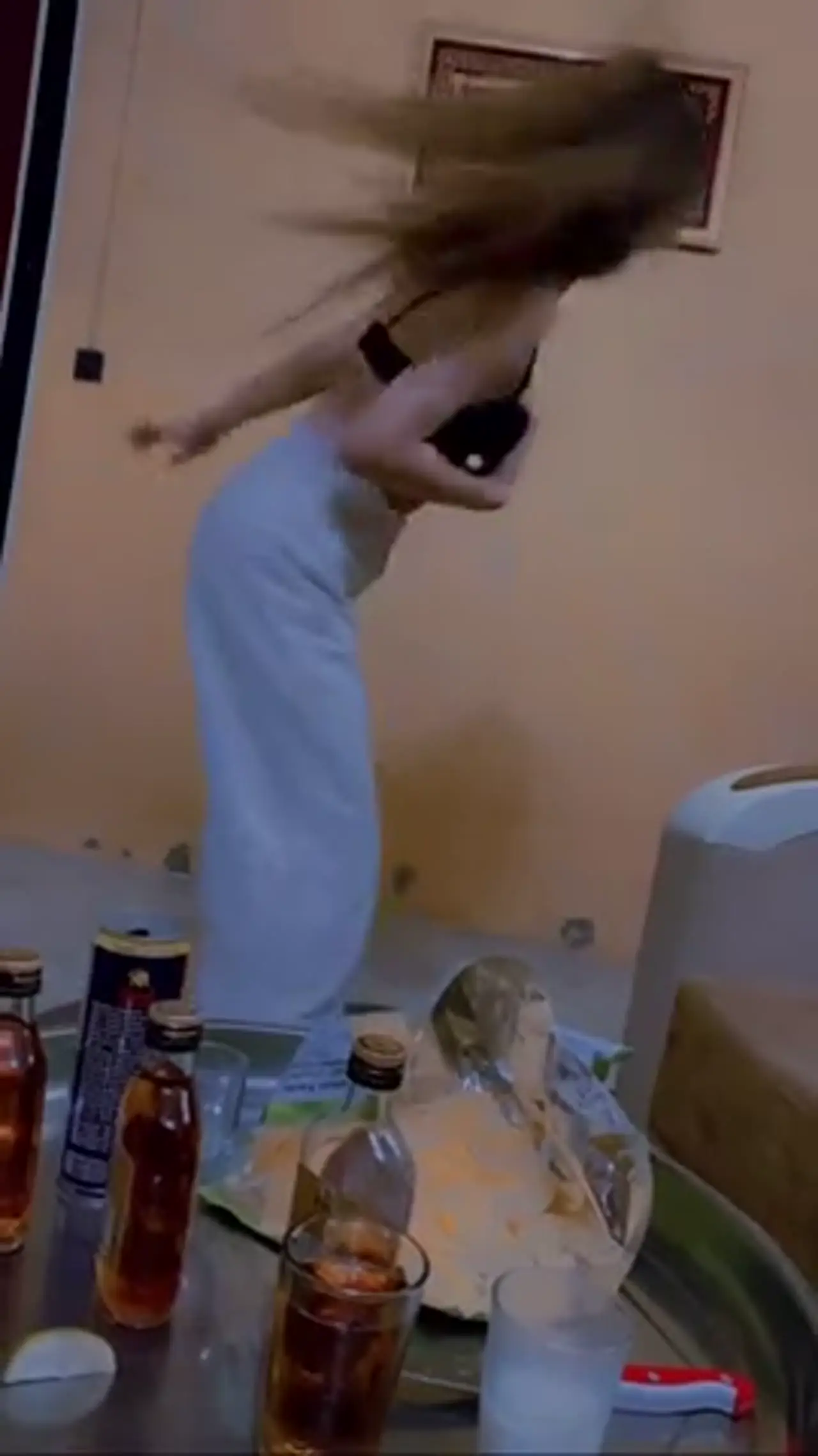 بنت الديوانية تركص وتهيج قبل النيجة الساخنة - سكس عربي نظرة تلمسك من الداخل 2