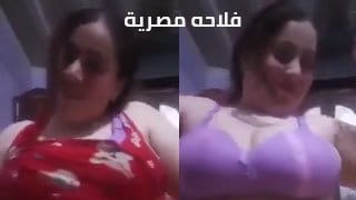 فلاحة مصرية بجسم كرباج تستعرض نودز ساخن 